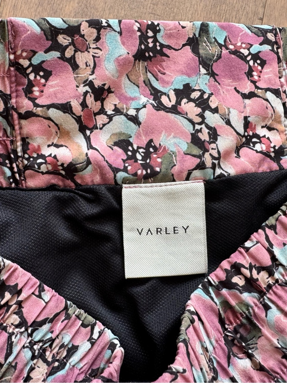 Varley Kallin Running Shorts - Picture 7 of 10
